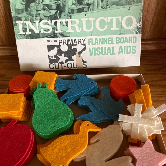Instructo Flannel Felt Board Primary Cut-Outs Visual - Picture 3 of 5
